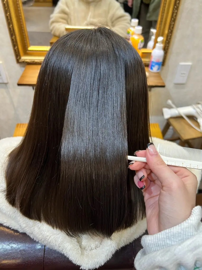 艶々✨【カット💇🏼‍♀️＋縮毛矯正🧚🏽‍♂️】の写真