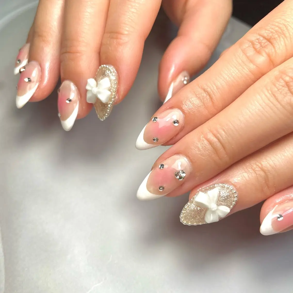 ネイル リボン ブライダルネイル Oracion Nailのネイルデザイン