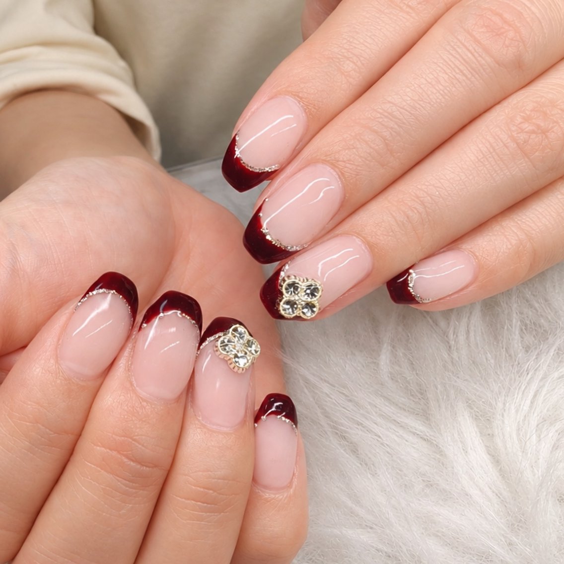 ネイル ボルドー フレンチネイル ジェルネイル ラメ(グリッター) パラジェル ハンドネイル CUREist💅 所沢駅東口徒歩4分のネイルデザイン