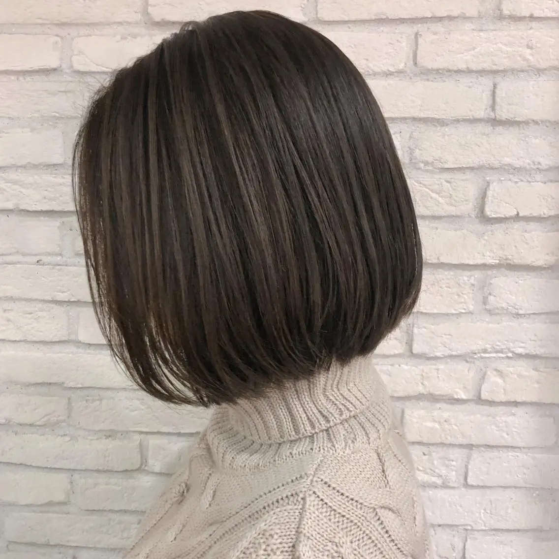 ショート カラー 切りっぱなしボブ グレージュ カーキグレージュ ボブ HAUS 片山みほのヘアスタイル