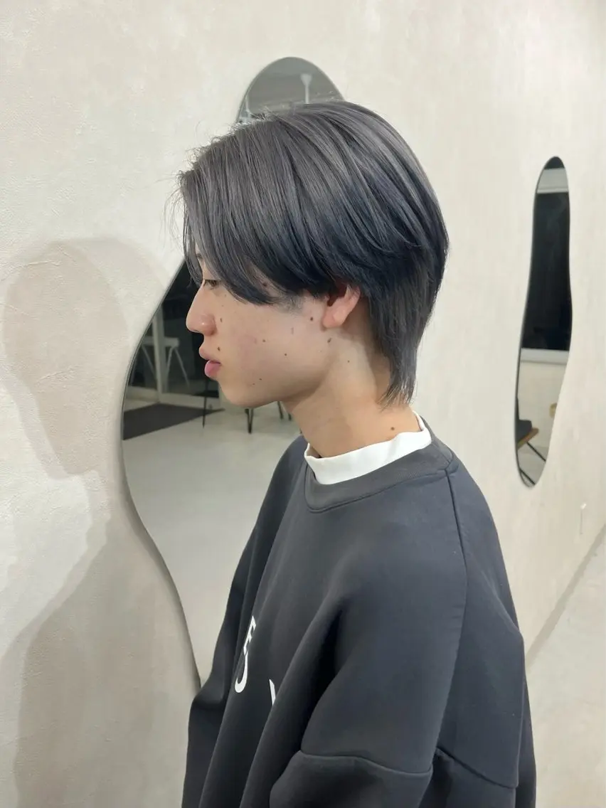 ショート カラー メンズ カット ヘアカラー 長山 茉白のヘアスタイル
