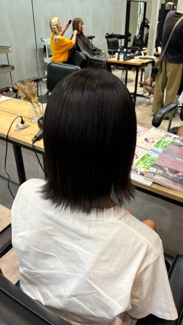 ミディアム ボブ 伸ばしかけ 外ハネヘア 片平 帆香のヘアスタイル