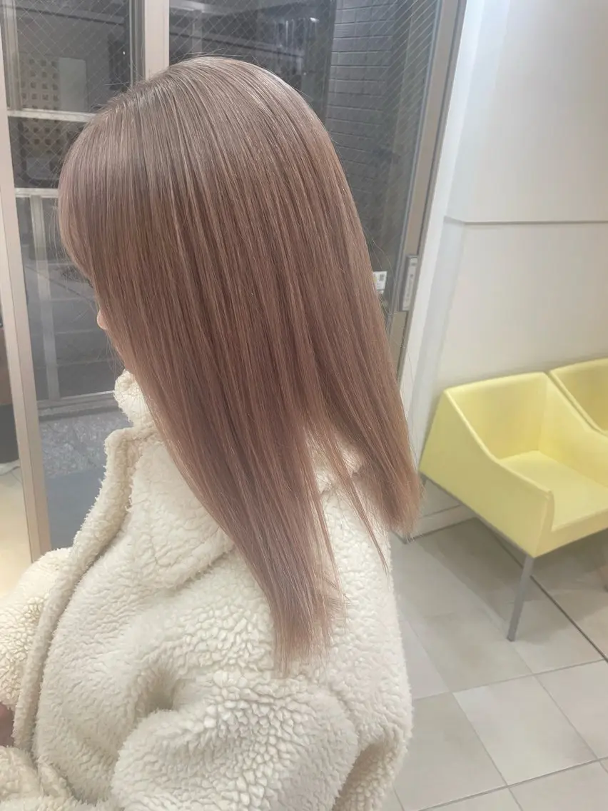 ミディアム カラー 𓊆美髪矯正𓊇岡田 昂樹のヘアスタイル