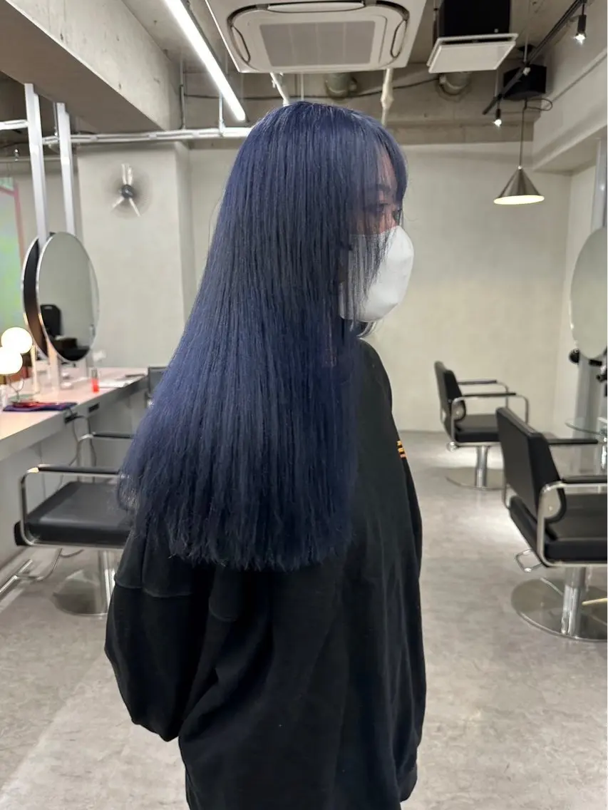 ロング カラー ブルーカラー 苗代萌/ぷるツヤ髪 🫧／レイヤーカットのヘアスタイル