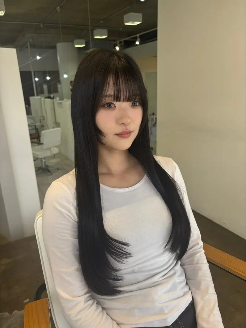 ロング カット ヘアカラー トリートメント I nagiのヘアスタイル