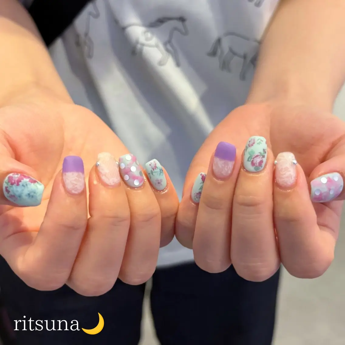 ネイル ハンドネイル ritsuna🌙 nail 堺筋本町のネイルデザイン