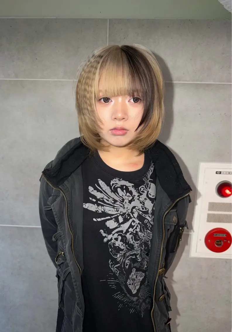 ミディアム カラー ヘアカラー トリートメント Mikoto /透明感/ブリーチのヘアスタイル