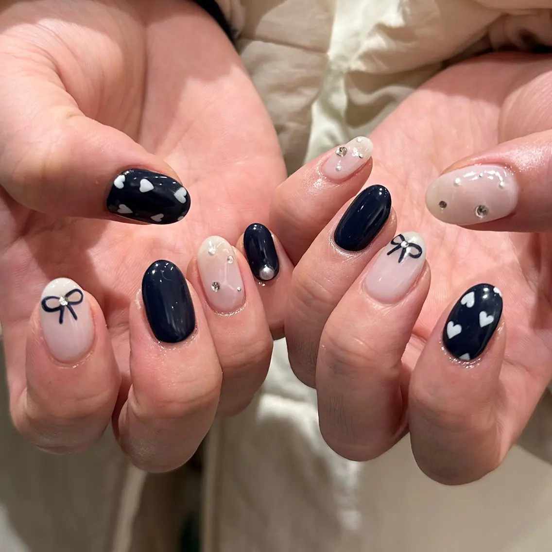 ネイル ハンドネイル フットネイル ニュアンスネイル 💅🏻yuuiのネイルデザイン
