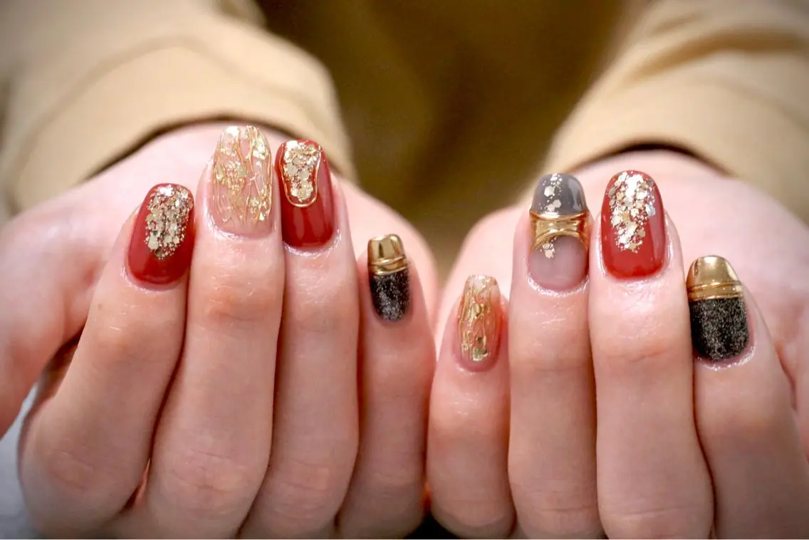 ネイル オーロラネイル カジュアル ジェルネイル ラメ(グリッター) マグネットネイル ハンドネイル MH Nailのネイルデザイン