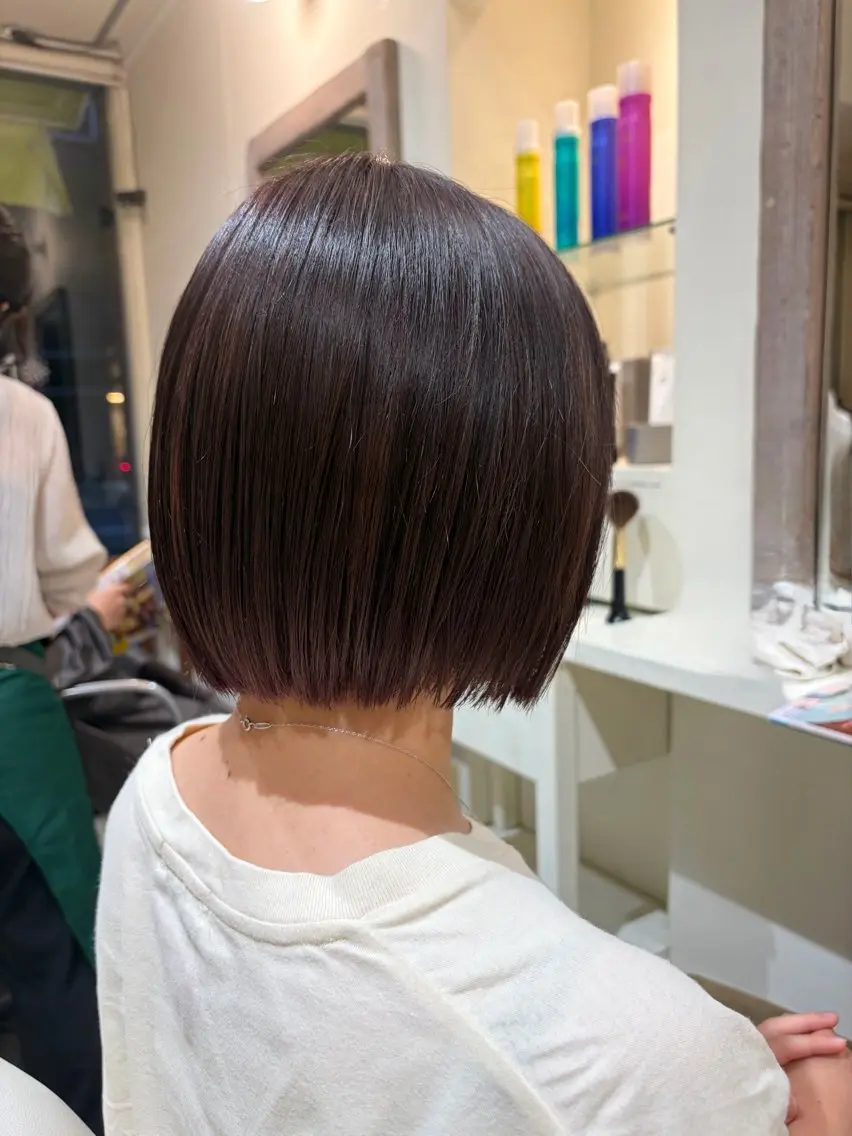 ショート カット ヘアカラー NICCOLO室見 Erinaのヘアスタイル
