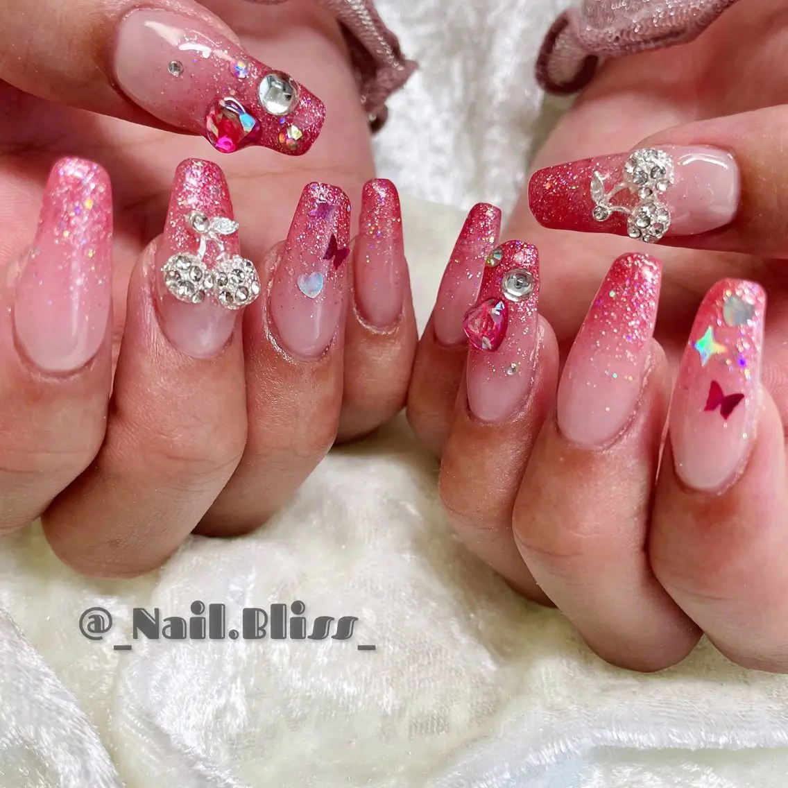 ネイル グラデーション ラメ(グリッター) ラメグラデーション ハンドネイル NAIL BLISSのネイルデザイン