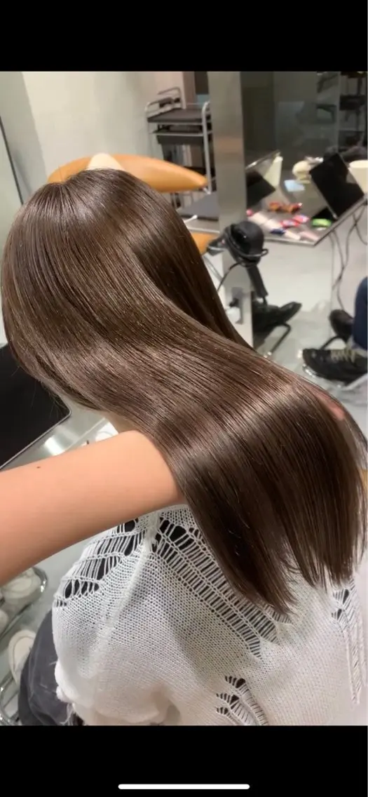 ミディアム 伊藤 りいなのヘアスタイル