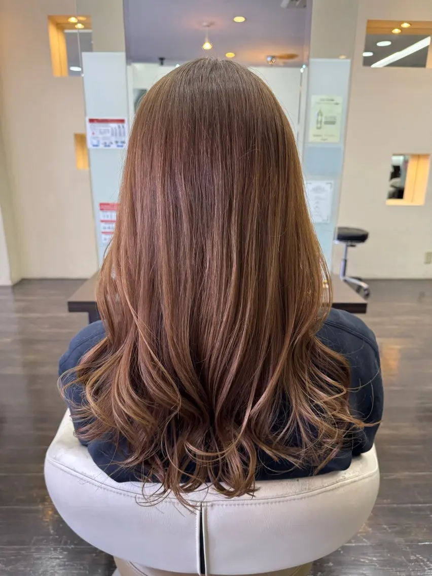 ロング レイヤーカット 坂田 龍哉のヘアスタイル