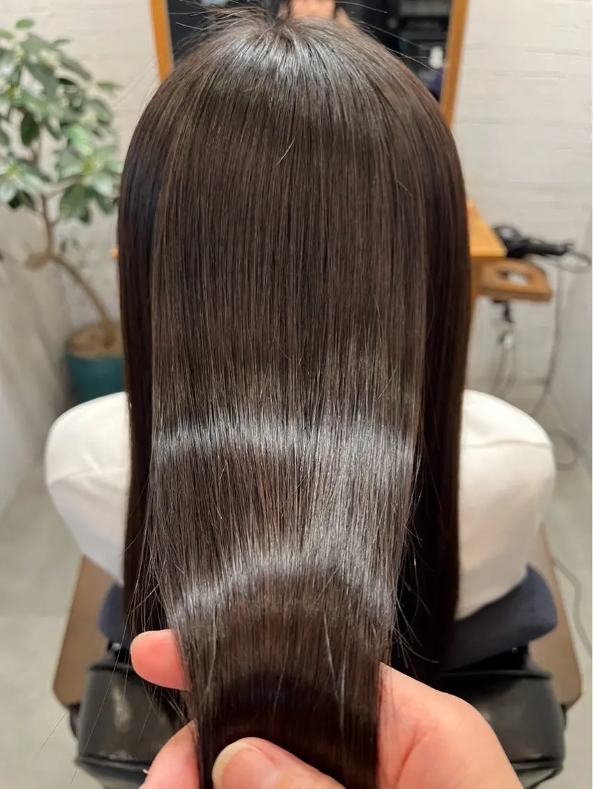 カット＋感動ストレートの写真