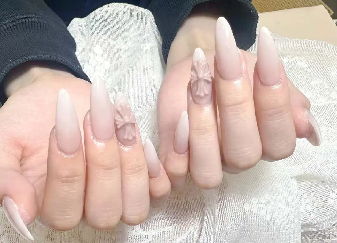 ネイル 小島 阿佑美のネイルデザイン