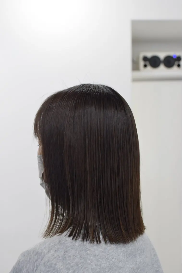 ミディアム 縮毛矯正 Shiro RENのヘアスタイル