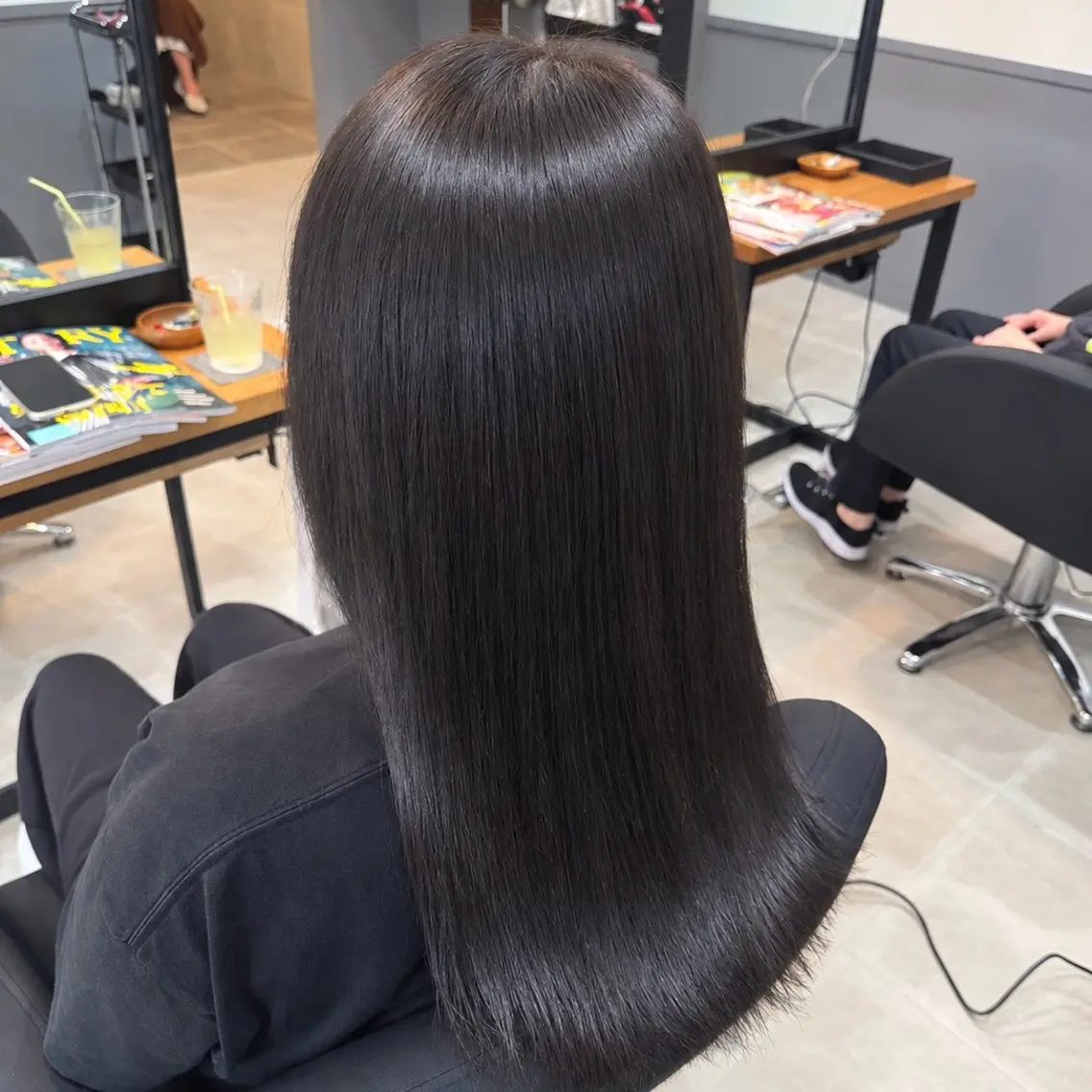 ロング カラー 栗林 萌香のヘアスタイル