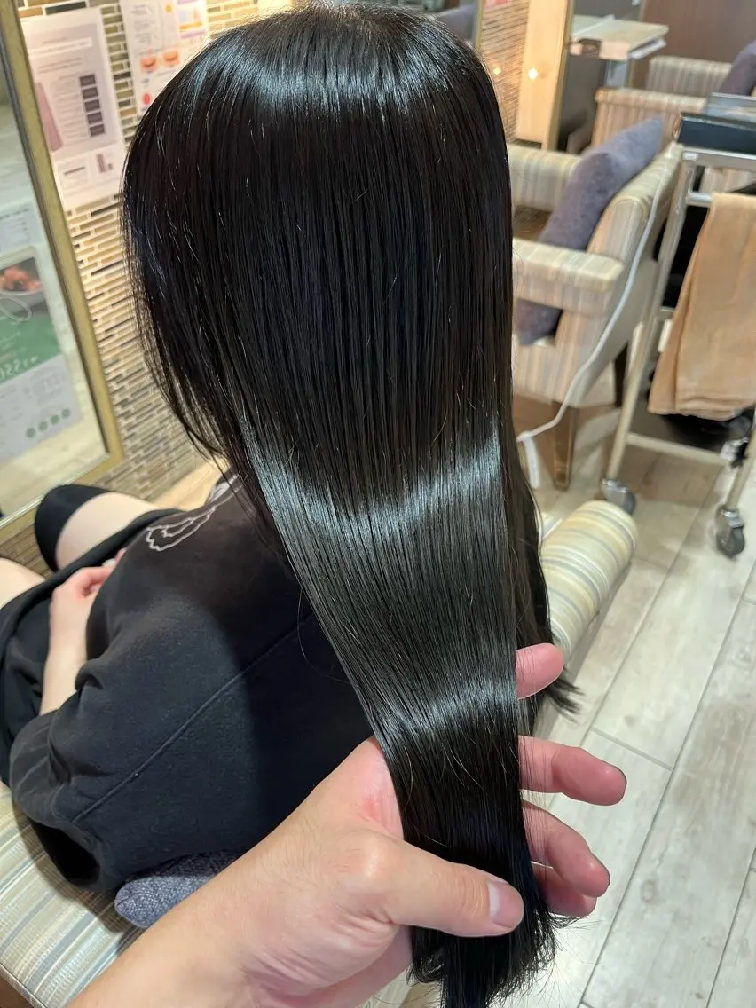 ロング カラー カット ヘアカラー トリートメント あさだ しゅうたろうのヘアスタイル