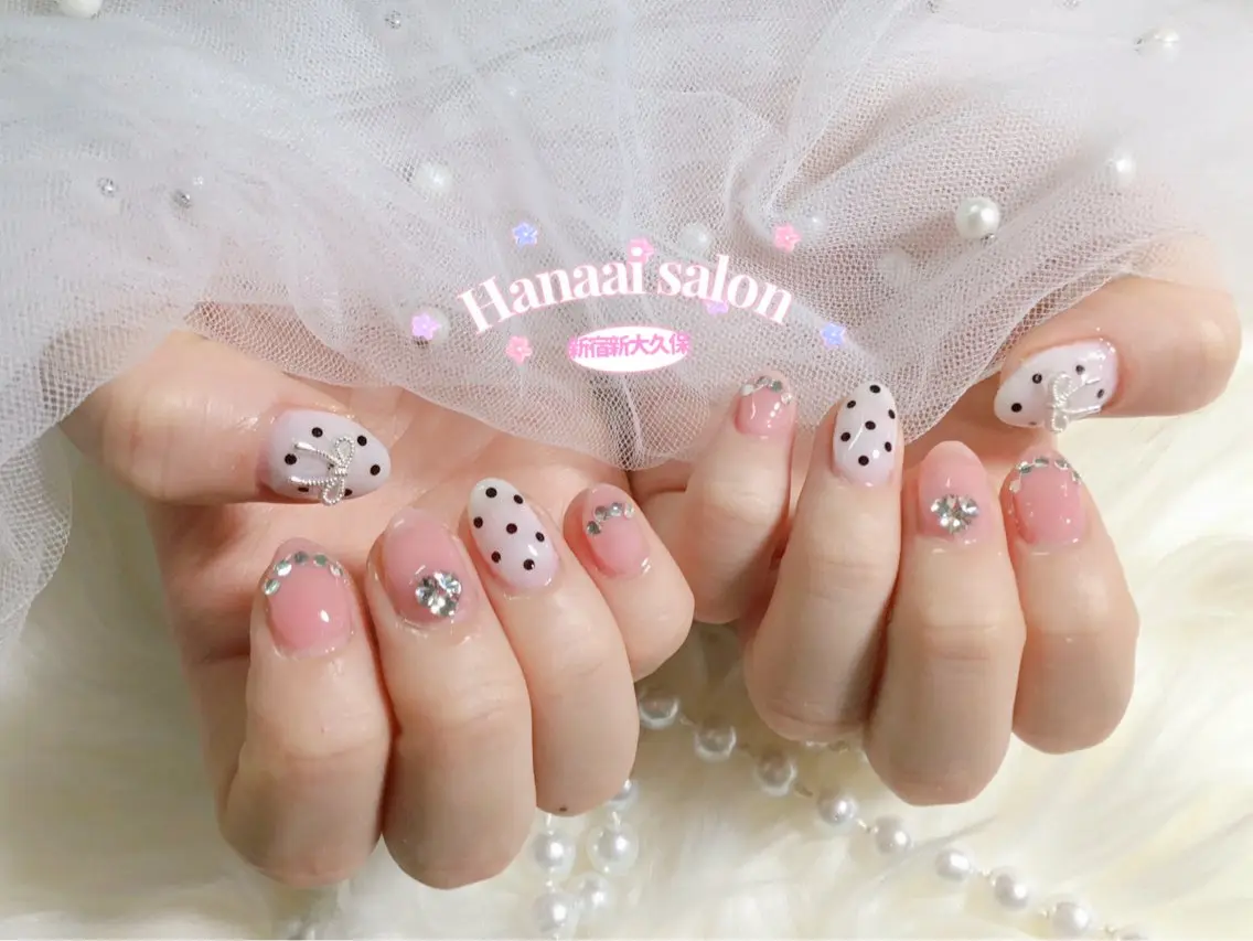 ミディアム ハンドネイル Hanaai Salon新宿店のネイルデザイン