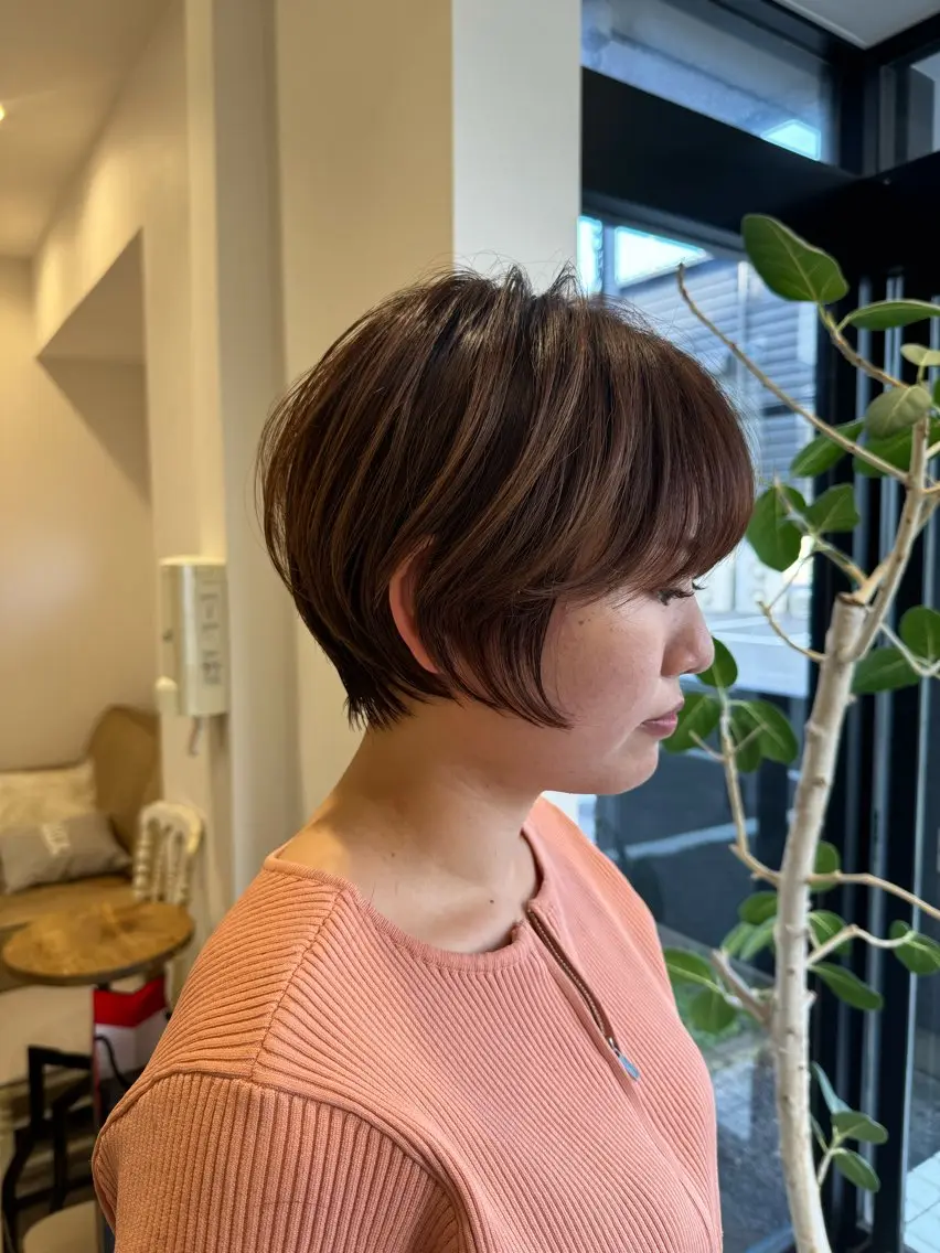 ショート カット ヘアカラー 國原 姫菜のヘアスタイル
