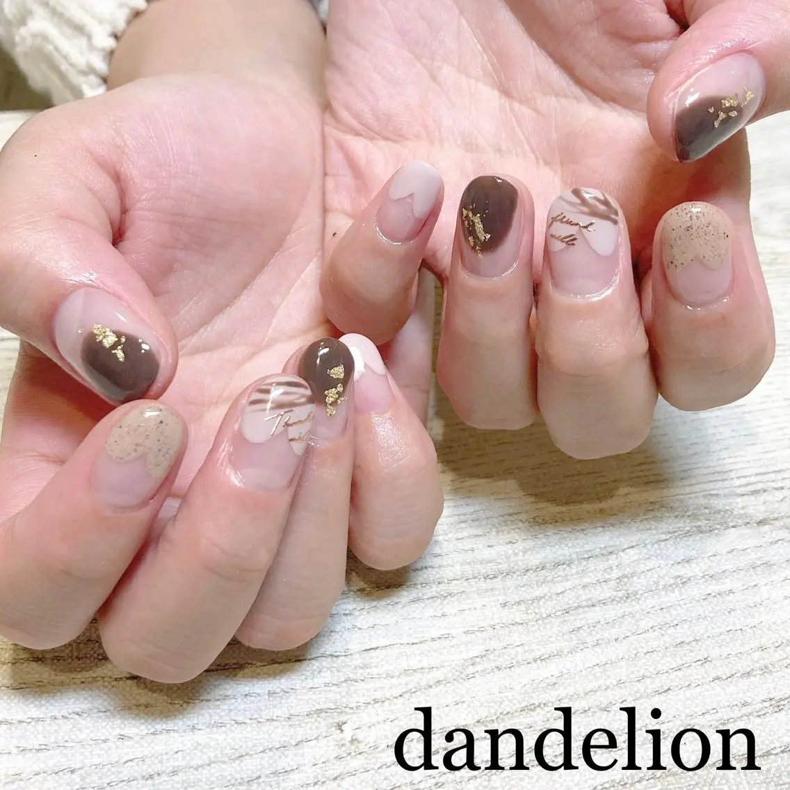 ネイル ハンドネイル ハンドケア dandelion ダンデライオンのネイルデザイン