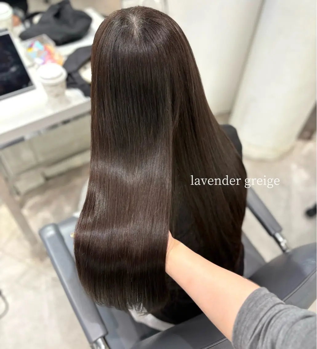 ロング カラー 透明感カラー グレージュ カット ヘアカラー トリートメント MEI🎀つやカラー 🎀レイヤー🎀渋谷のヘアスタイル