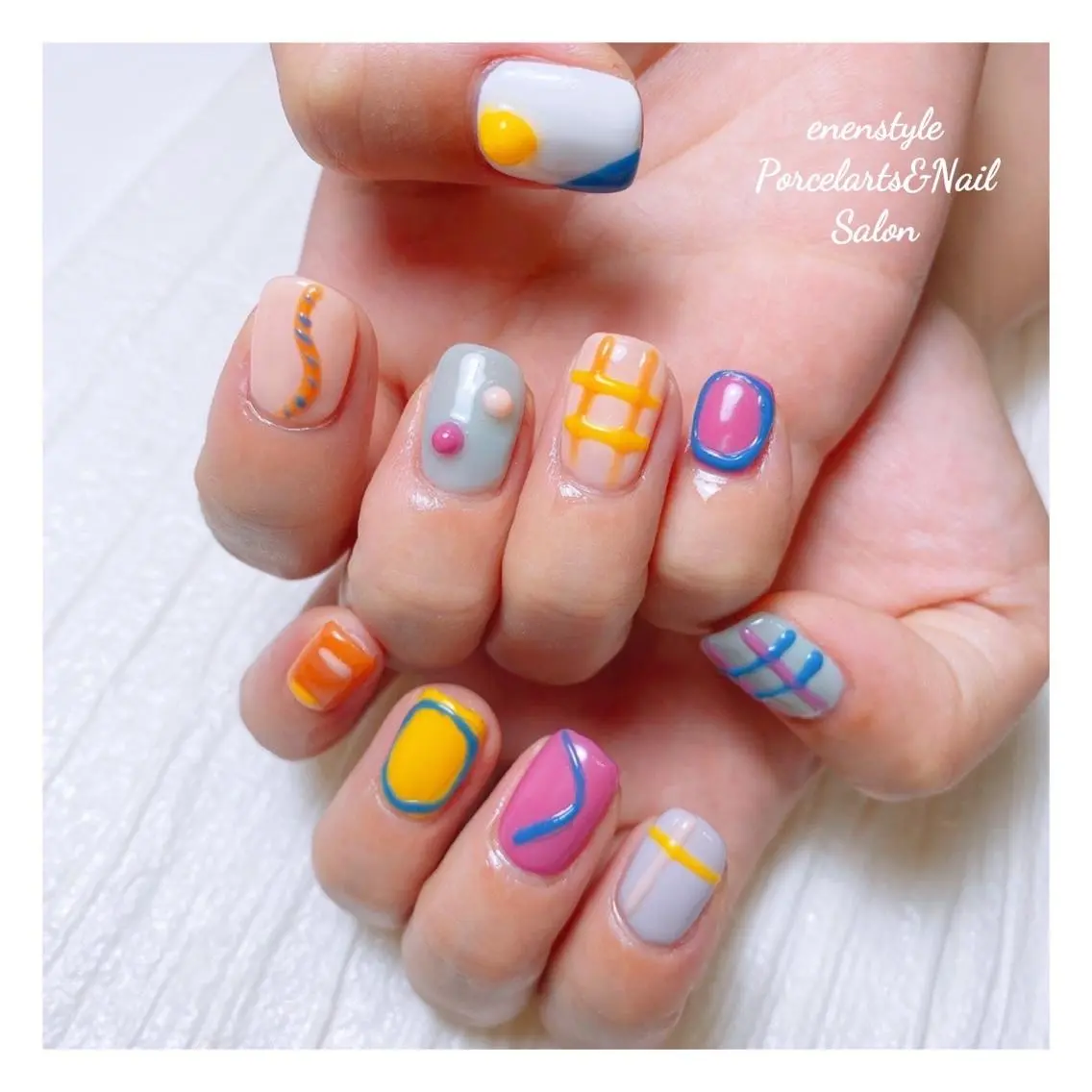 ミディアム ネイル 🐾enen style 🐾のネイルデザイン