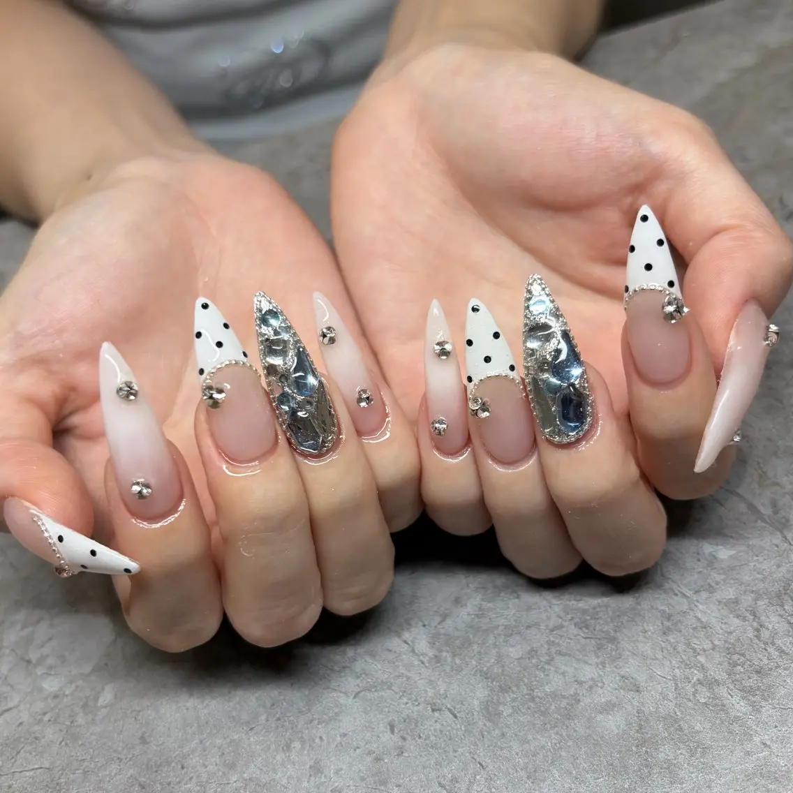 ネイル アートネイル スカルプネイル ネイルチップ ハンドネイル IROHA NAIL 横山佳那のネイルデザイン