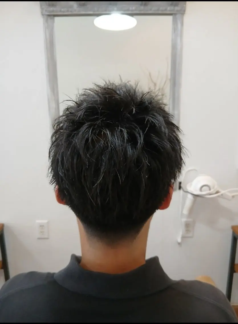 ショート メンズ 前田 瑛司のヘアスタイル