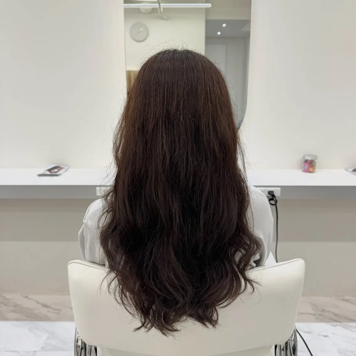 ロング パーマ レイナ/ Battery 塚本のヘアスタイル
