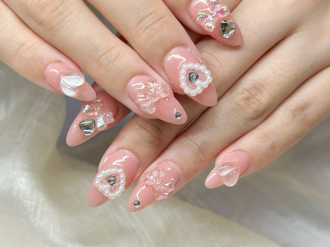 ネイル アートネイル チークネイル 成人式 入学式 長さ出し ハンドネイル Lino Nailのネイルデザイン