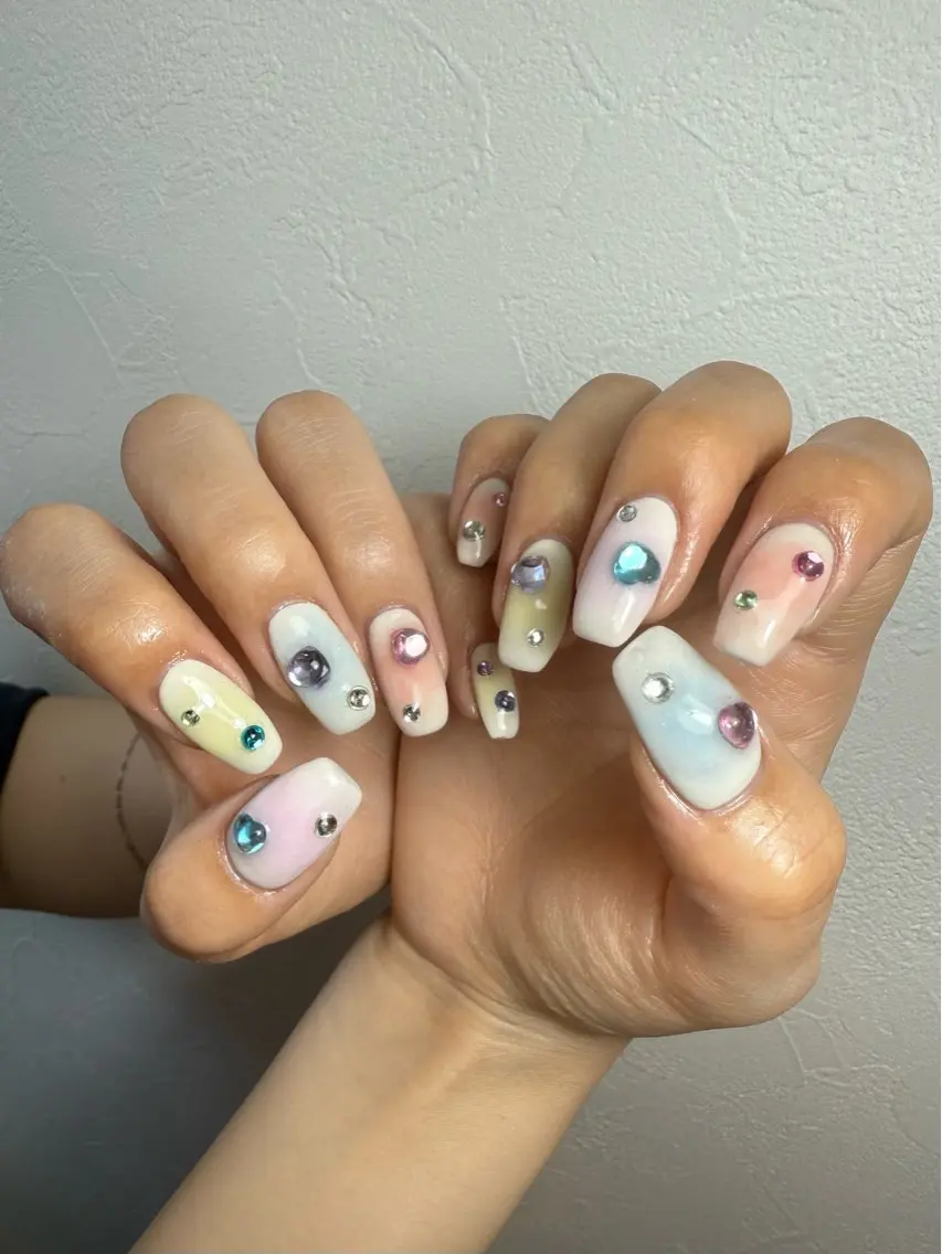 ネイル 𝒕𝒉𝒂𝒘 𝒏𝒂𝒊𝒍のネイルデザイン