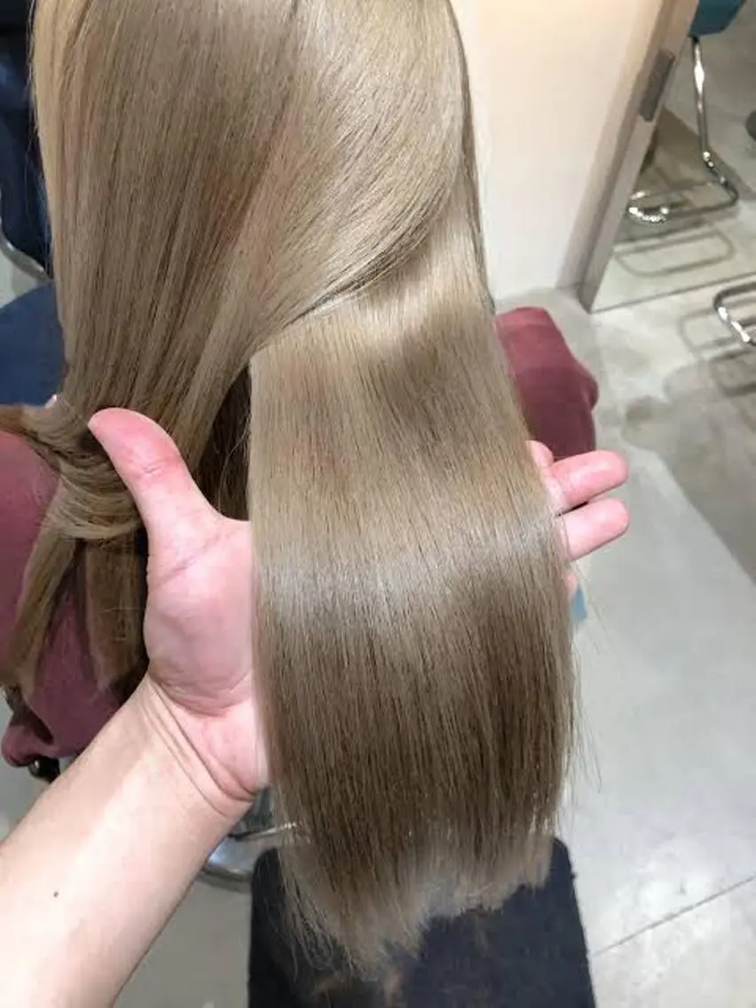 艶髪と癖毛に 髪質改善ストレート&整えcut (縮毛矯正)の写真