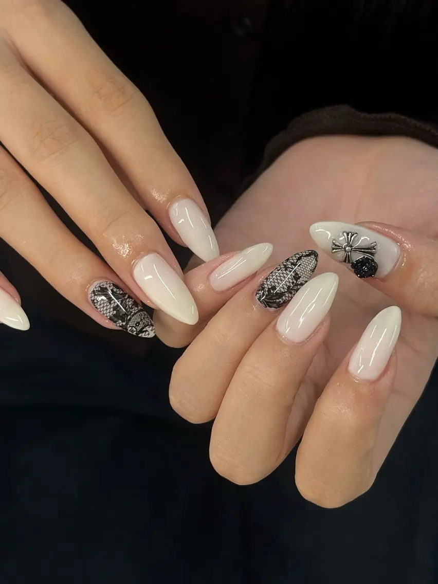 ネイル レース ハンドネイル schon 🎀saraのネイルデザイン