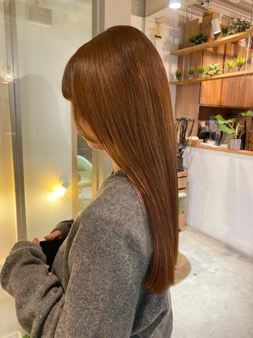 ロング 白上 愛佳のヘアスタイル