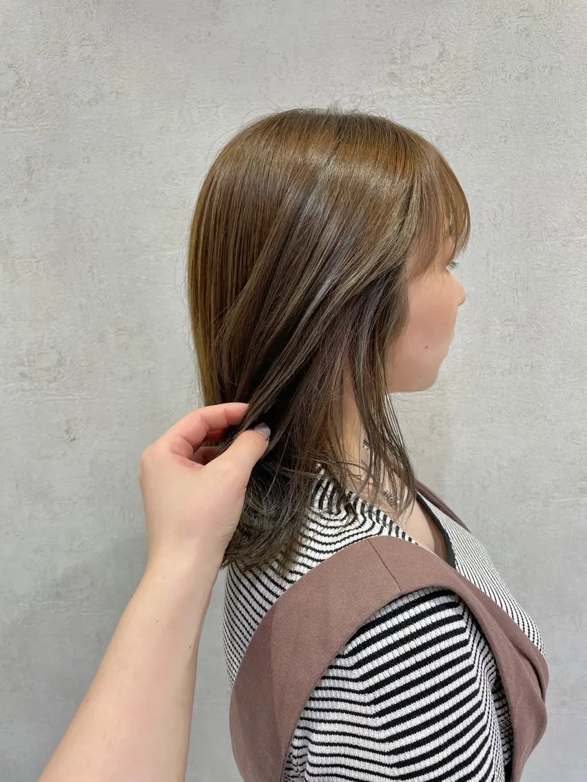 ミディアム カラー ハイライトカラー オリーブカラー ハイライト カラー/レイヤー/ 髪質改善/PAAQのヘアスタイル