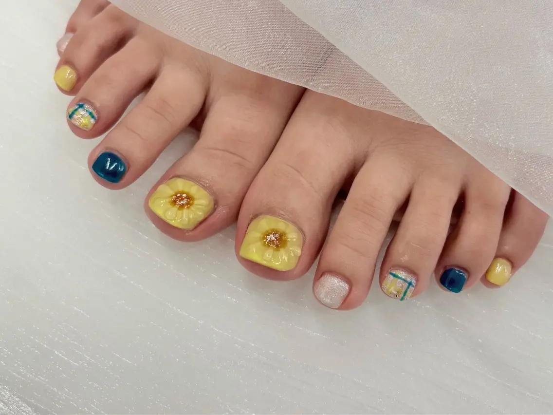 ネイル Regene NIHEIのネイルデザイン