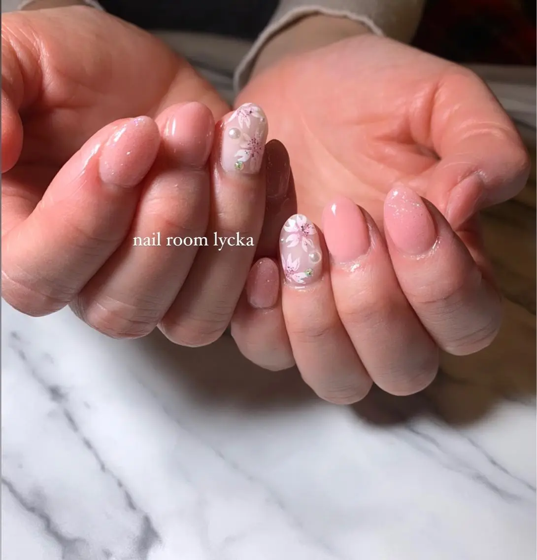 ネイル ネイルルームリッカ 𝐦𝐚𝐲𝐮のネイルデザイン