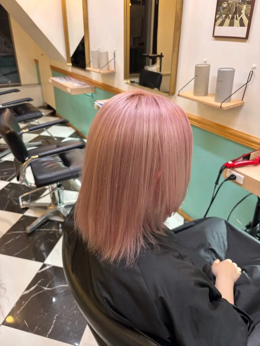 ショート カラー ピンクカラー ヘアカラー 🩶ナチュラル ハイトーン/はちすのヘアスタイル
