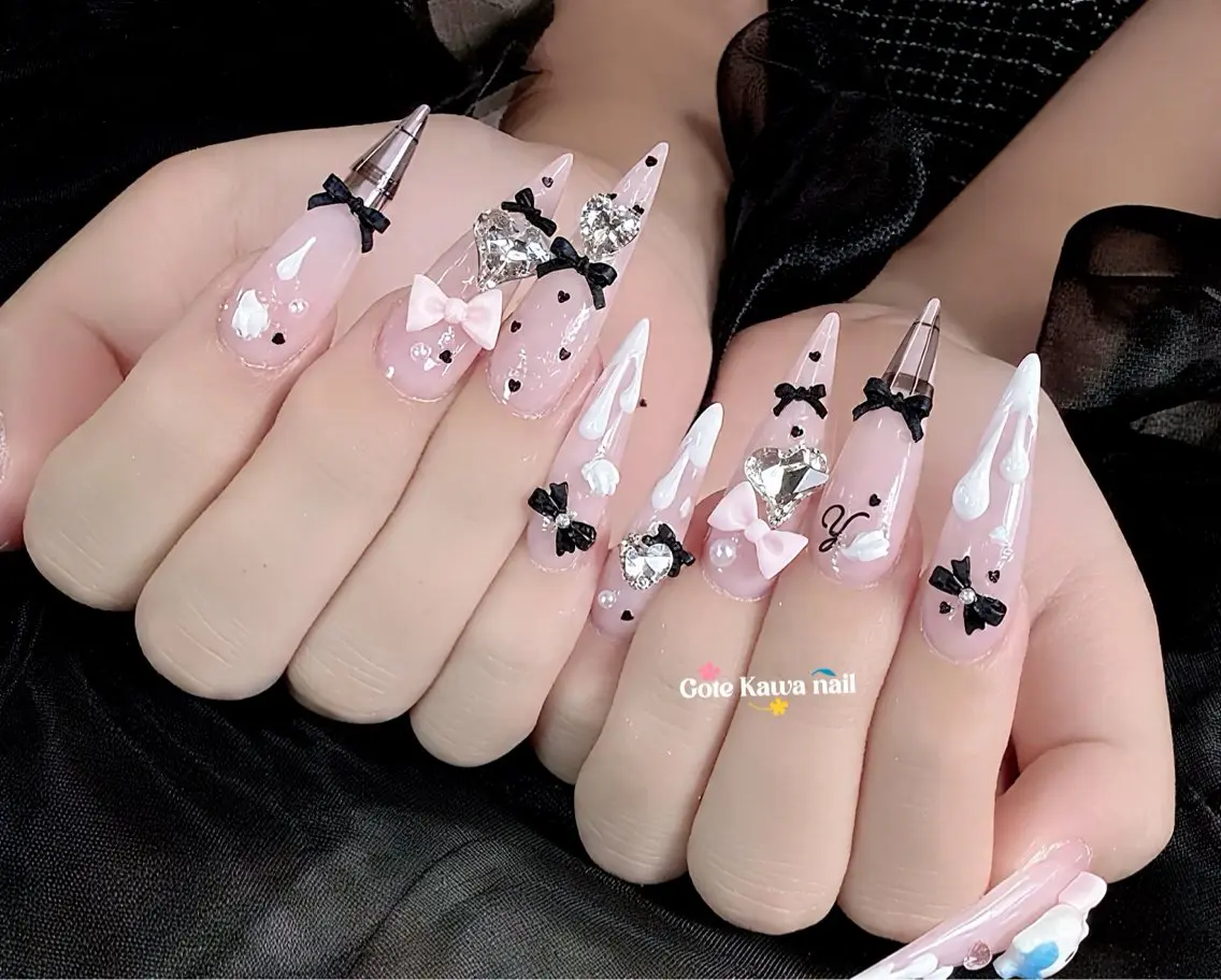 ネイル ハート リボン ハンドネイル ハンドケア Gote Kawa nail salonのネイルデザイン