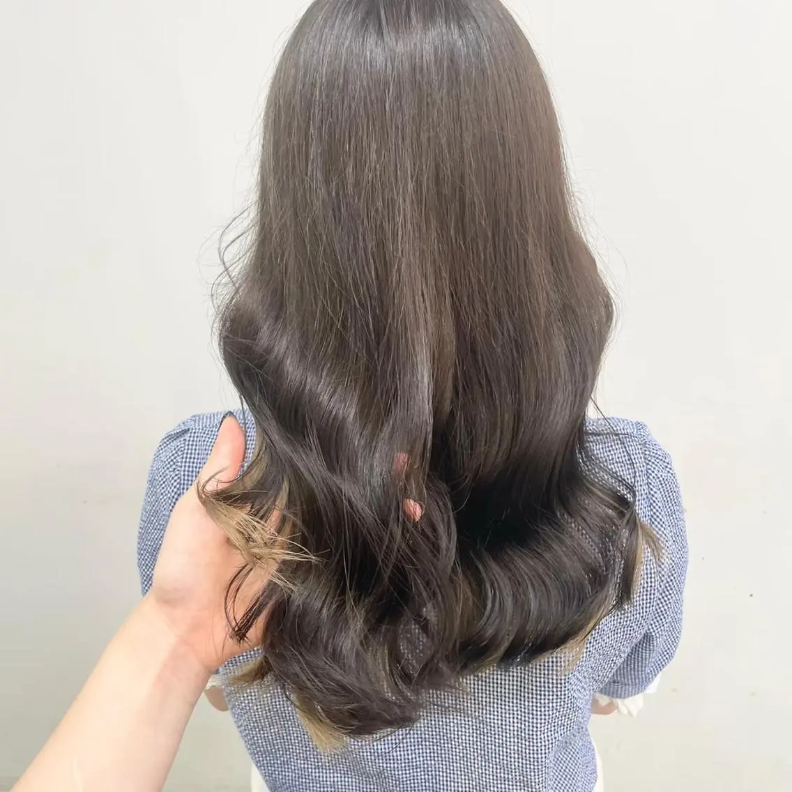 セミロング カラー 乾かすだけで美髪✨ 髪質改善専門/鈴木遼のヘアスタイル