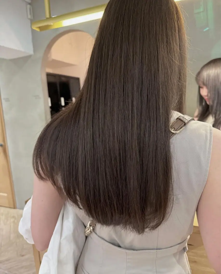 ロング ヘアカラー トリートメント 似合わせレイヤー ＆縮毛矯正のヘアスタイル