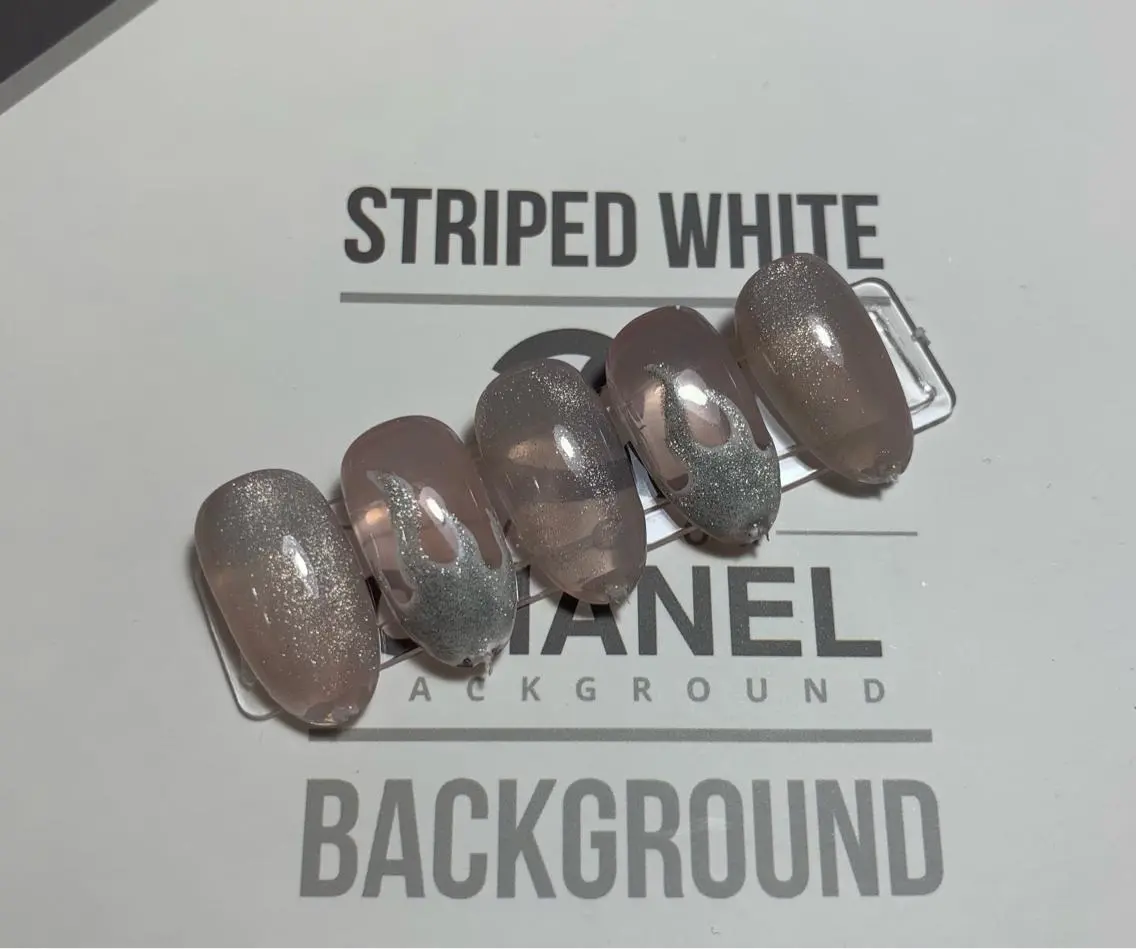 ネイル マグネットネイル NAIL CIRCLESのネイルデザイン