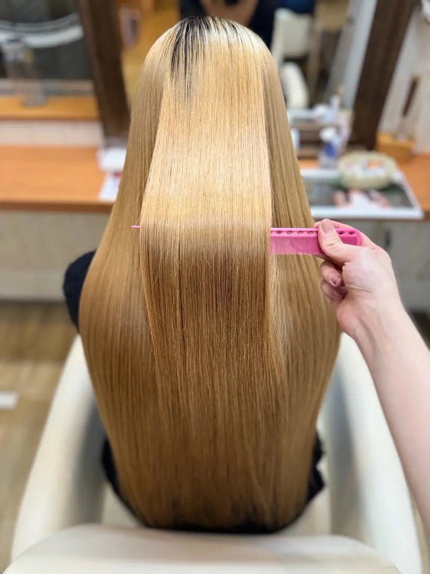 カラー ベージュカラー ヘーゼル ンジハ えみのヘアスタイル