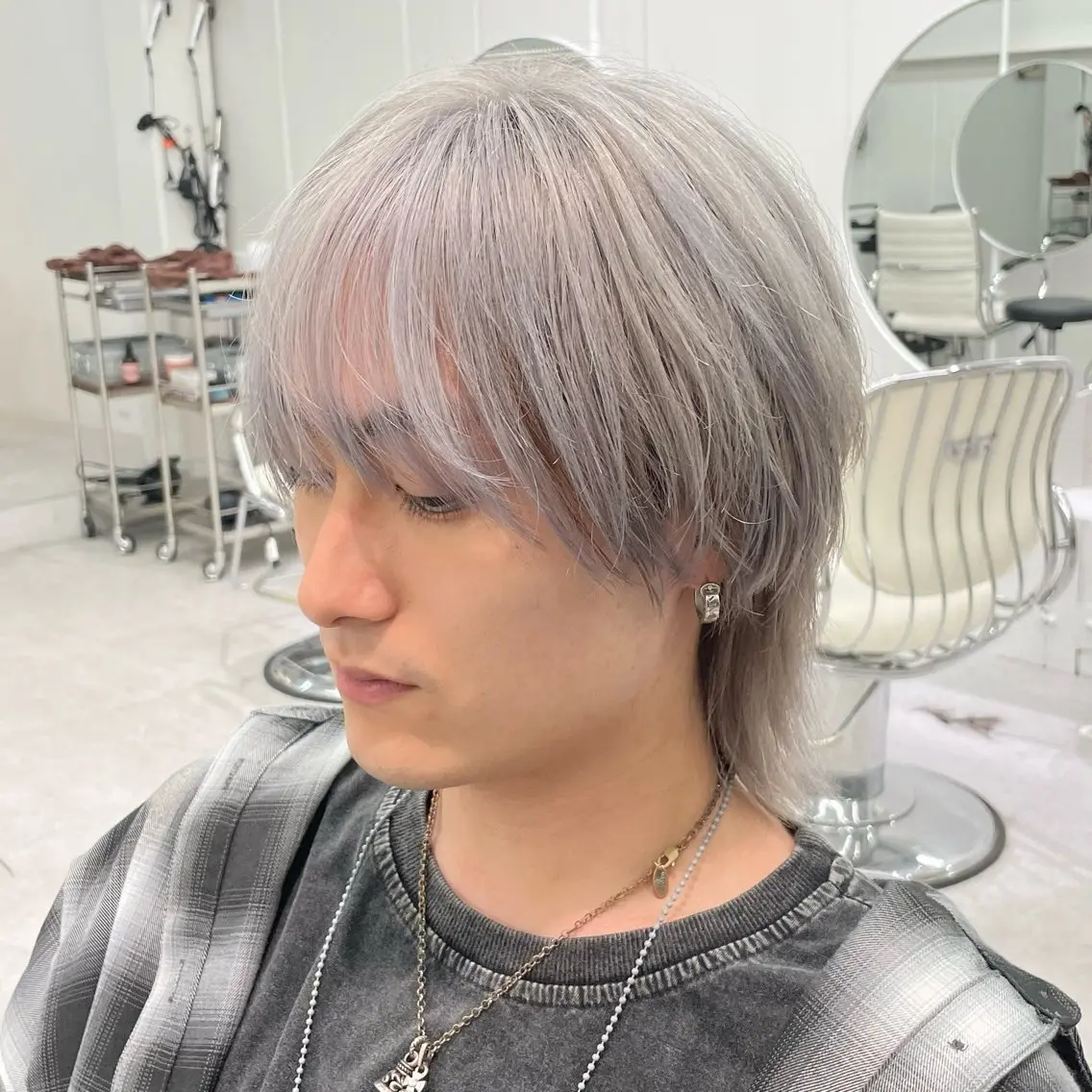 ショート カラー メンズ メンズウルフカット シースルーバング ウルフカット カット ヘアカラー トリートメント 🔷ダブルカラーハイ トーン🔷櫻井走のヘアスタイル