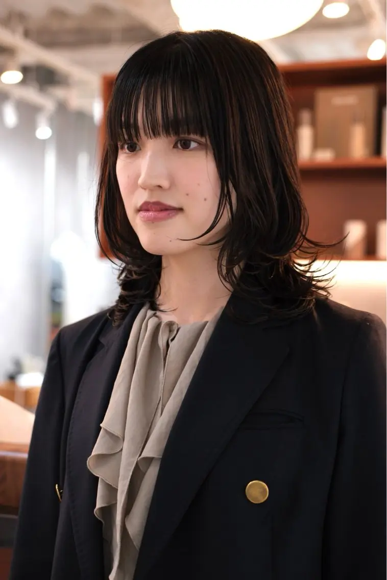 ミディアム アライ ナタカのヘアスタイル