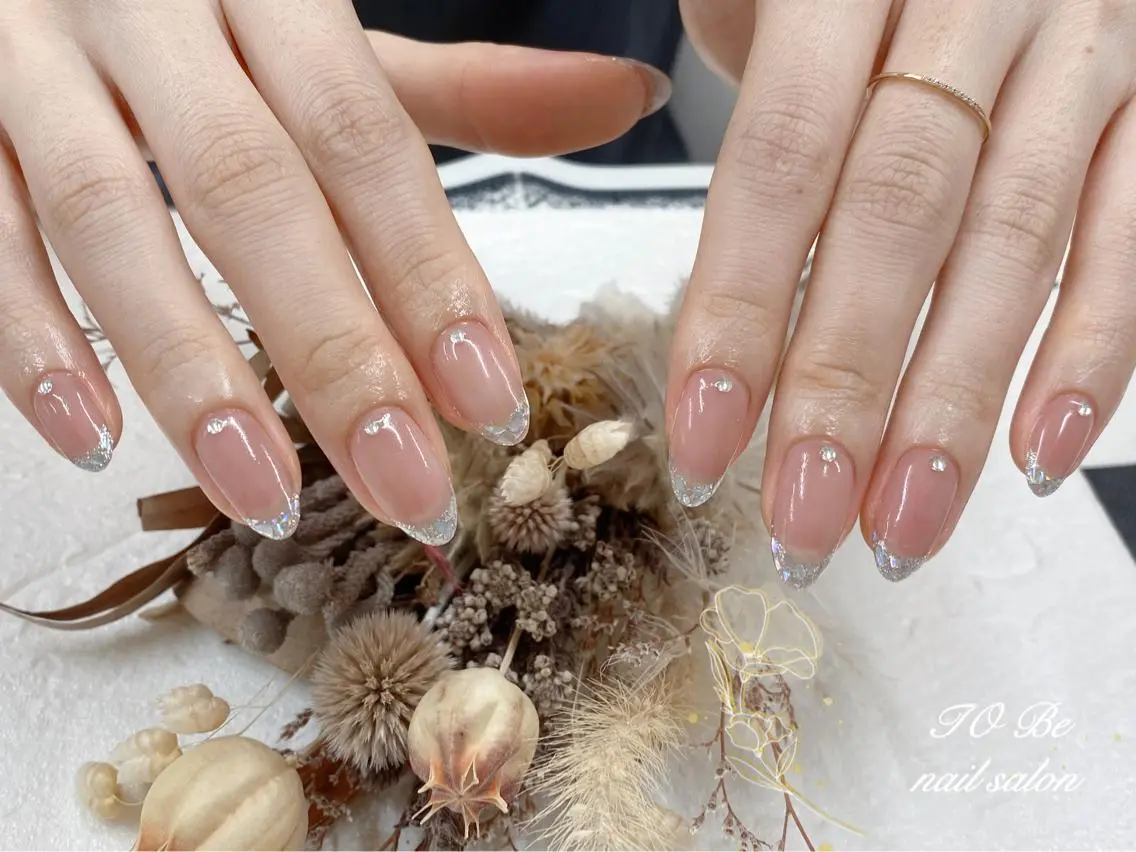 セミロング ネイル ハンドネイル ハンドケア Nail Salon To Beのネイルデザイン