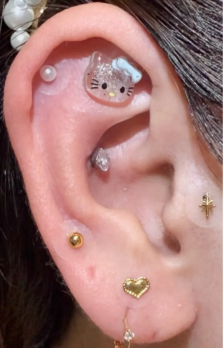 🤍ストレス・睡眠ケア✨️耳つぼジュエリー👂💎¥1500~✨️の写真