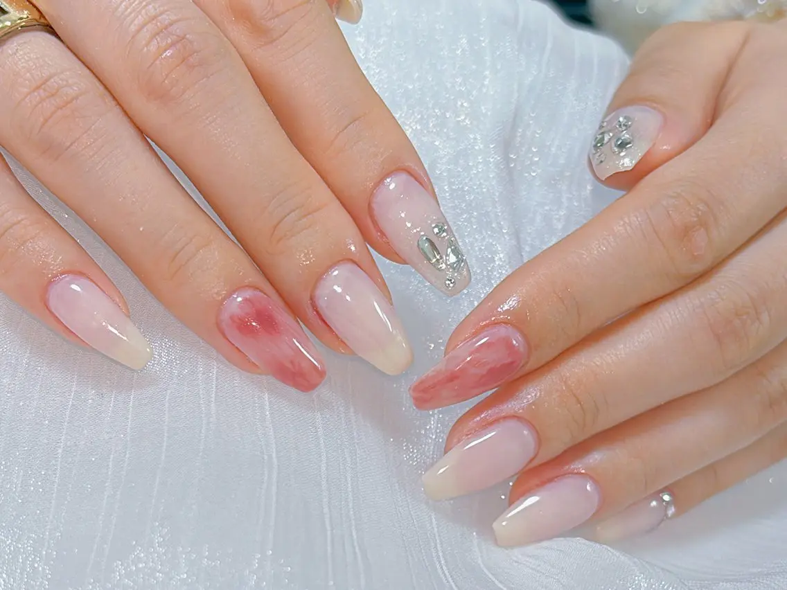 ネイル ハンドネイル ネイルサロンエクラ 🫧Shizukaのネイルデザイン