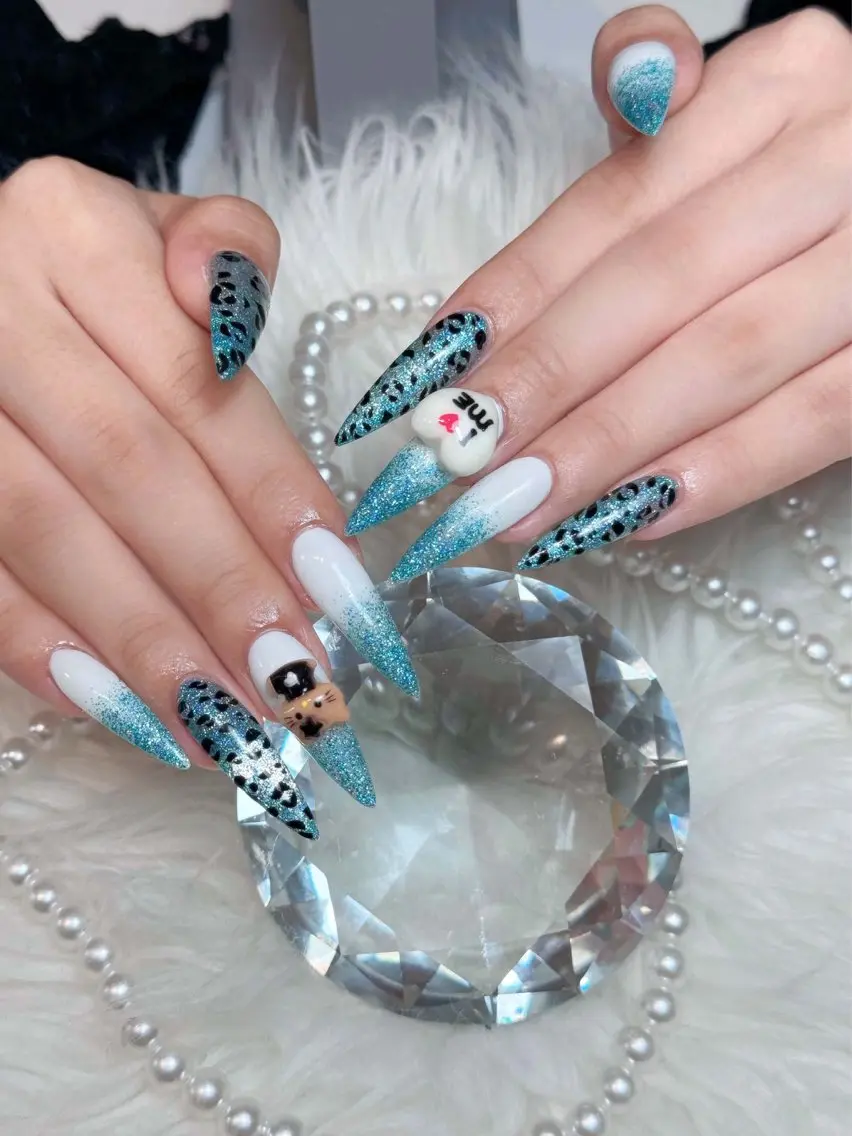 ネイル チークネイル ドット フレンチネイル グラデーション ハート ハンドネイル Julli NailStudioのネイルデザイン